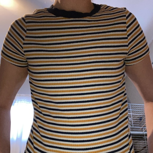 Striped Tight Tee - Picture 4 of 5